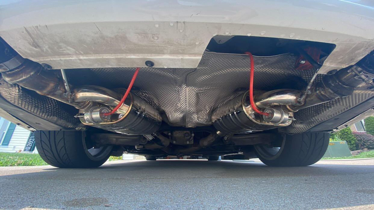 دبة كورسا الاصدار العريض مع كامل ملحقات التشغيل - Corsatronic Exhausts