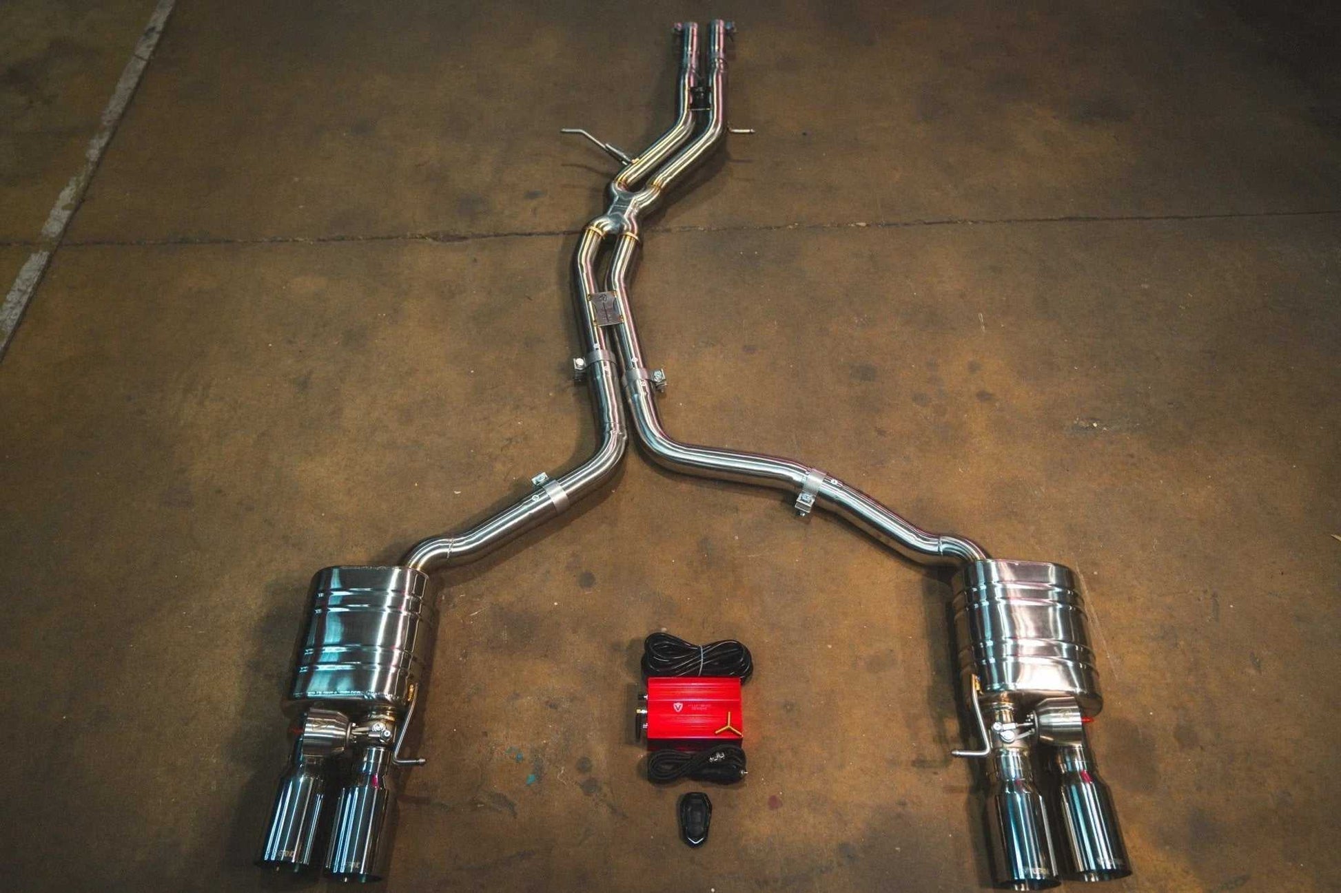 Audi B8 / B8.5 S4 / S5 كات باك كورساترونك الإلكتروني - Corsatronic Exhausts