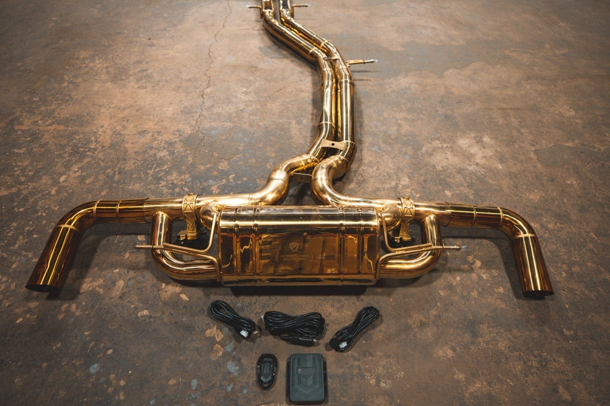 AUDI RSQ8 كات باك كورساترونك الإلكتروني - Corsatronic Exhausts