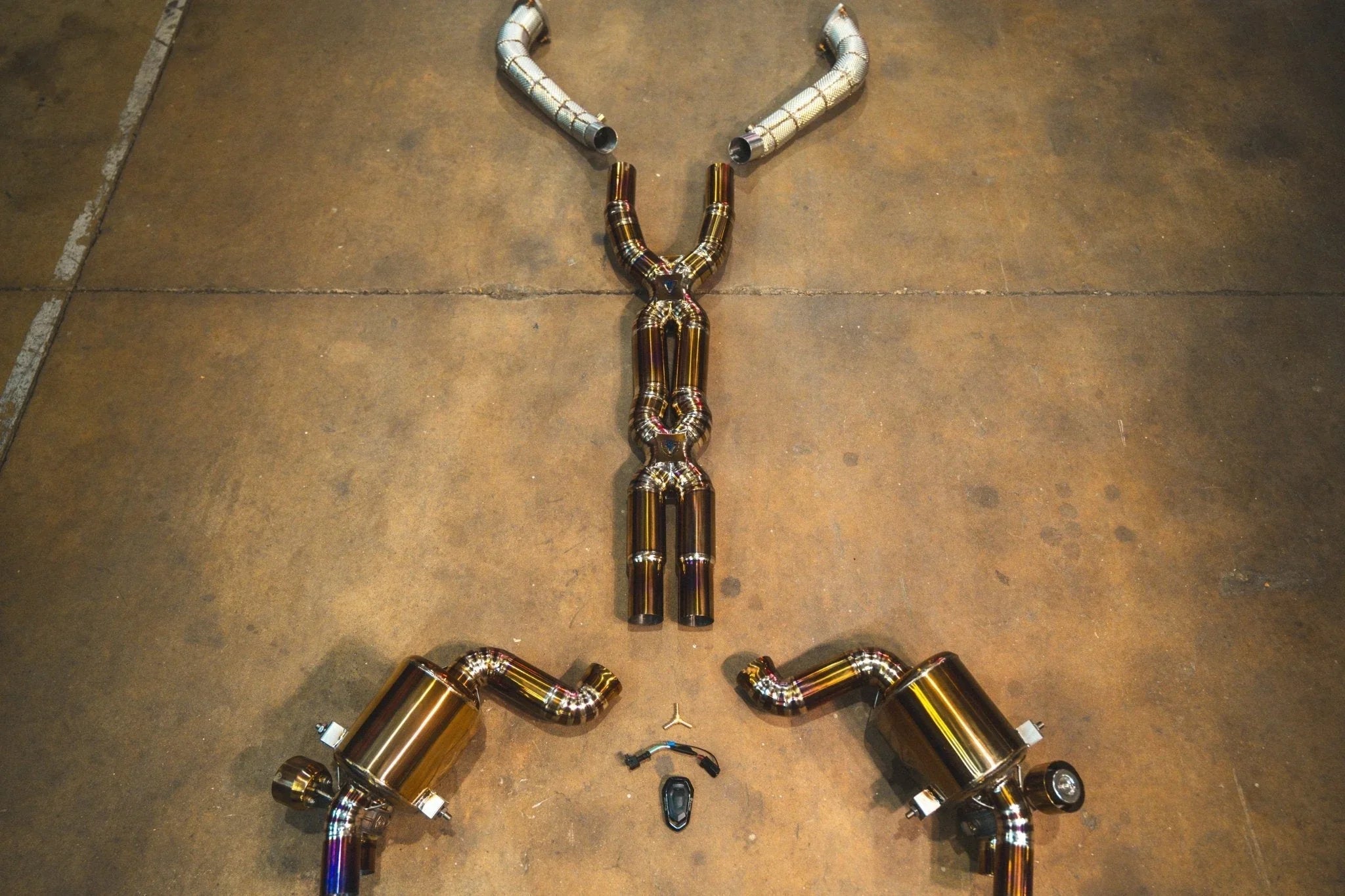 Ferrari California 4.3 V8 نظام كورساترونك الإلكتروني - Corsatronic Exhausts