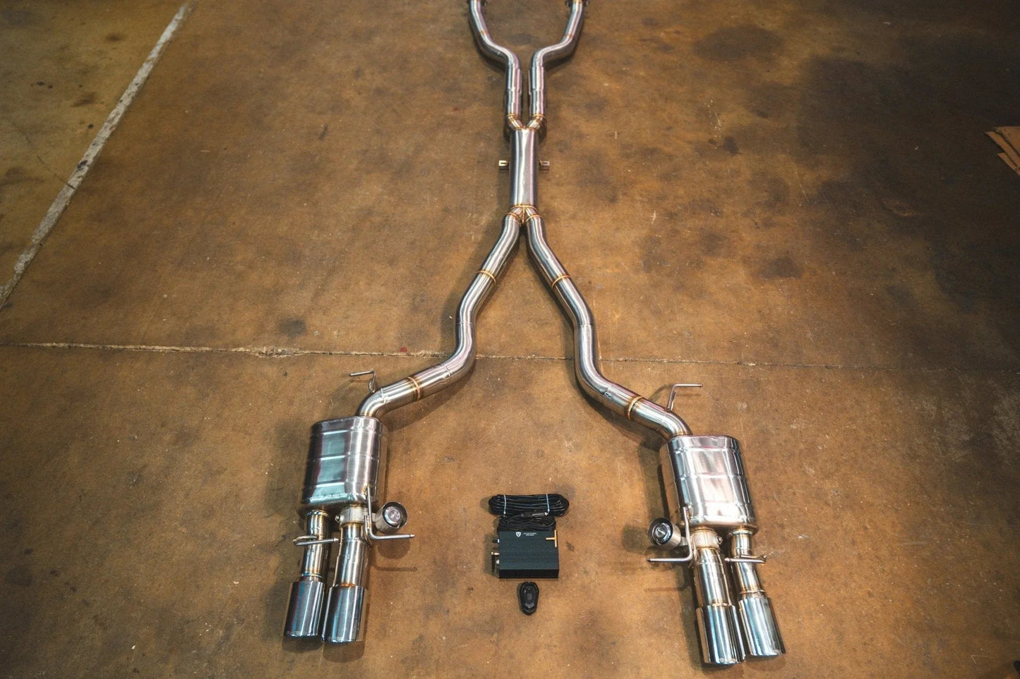 كات باك كورساترونك BMW E60 M5 - Corsatronic Exhausts