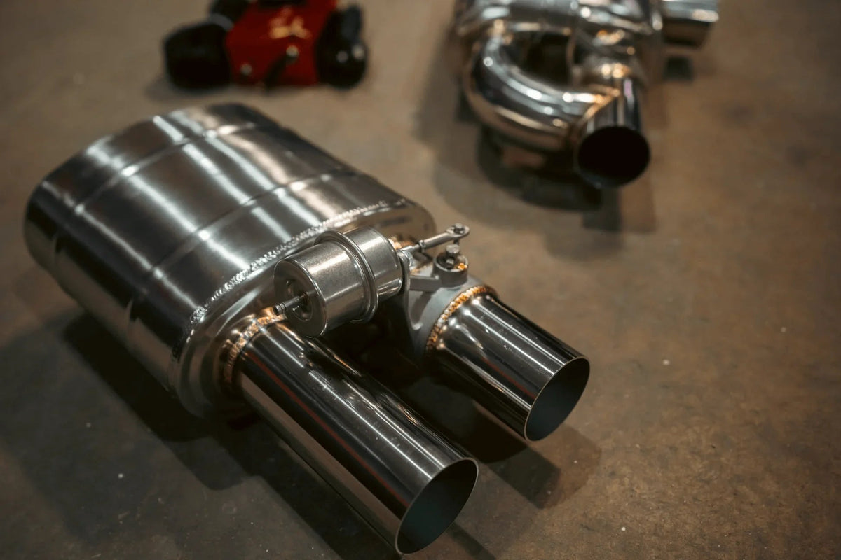 مجموعة دبات كورسا الالكترونية مع كامل ملحقات التشغيل - Corsatronic Exhausts
